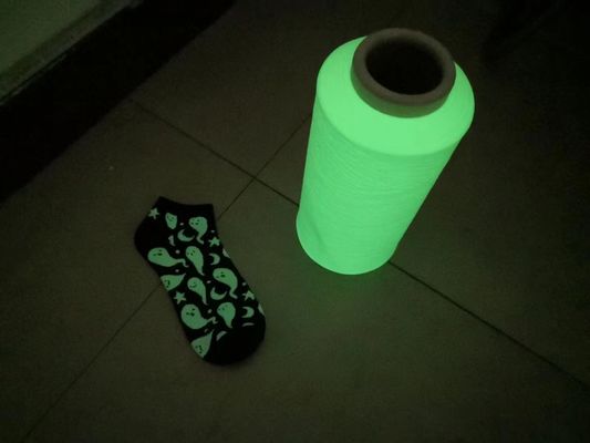 OEM 450D Glow Dark Yarn Zima Glow Yarn 8 godzin Glow Time